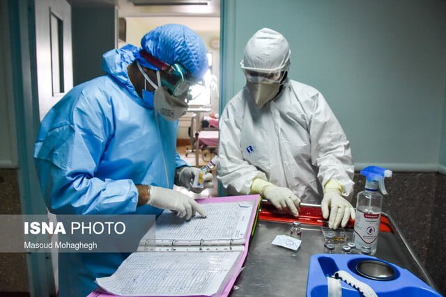 نامه ۳ تن از چهرههای پزشکی کشور به رییس جمهور درباره بازنگری روند جاری مقابله با کرونا