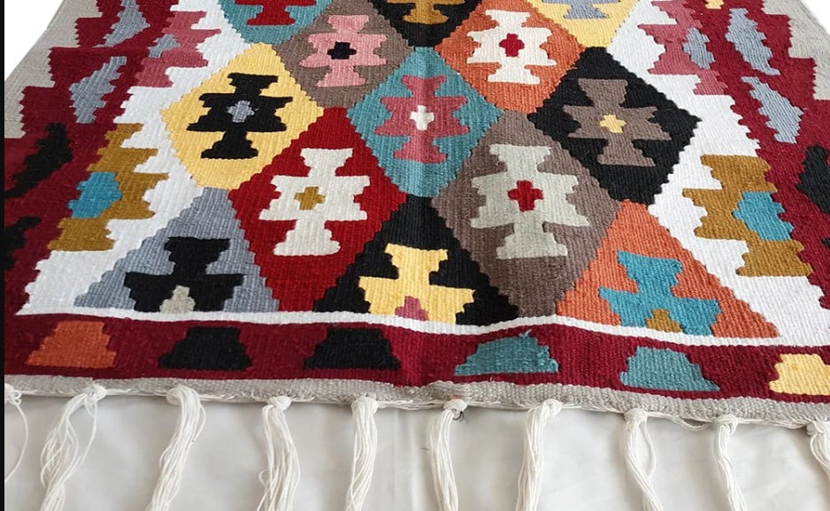 گلیم دستباف