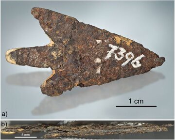 پزشکی meteorite-arrowhead-body.jpg