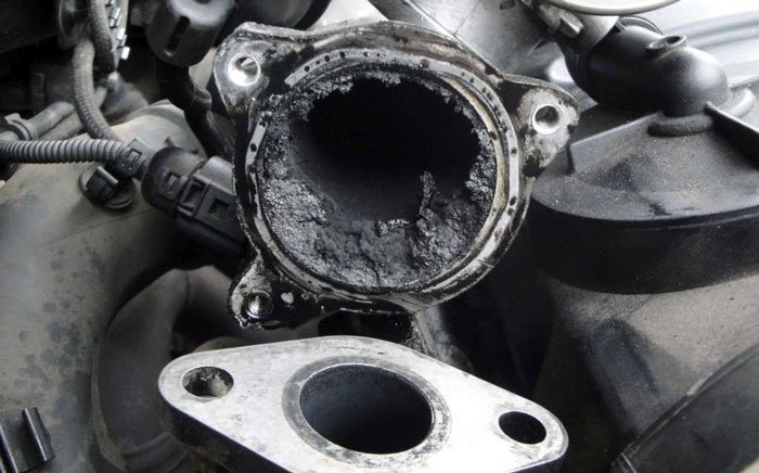 7 علت دوده زدن اگزوز خودرو