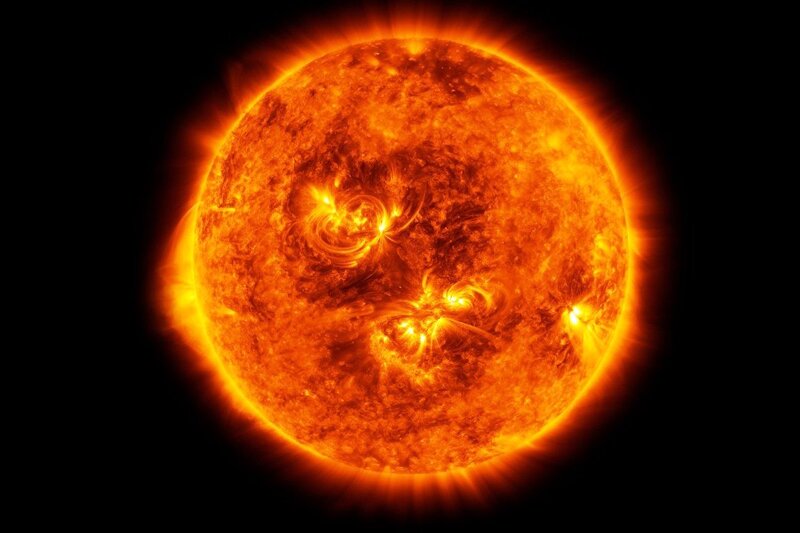 پزشکی طوفن خورشیدی امروز به زمین برخورد میکند!