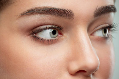 تاثیر بوتاکس بر رشد مژه و ابرو