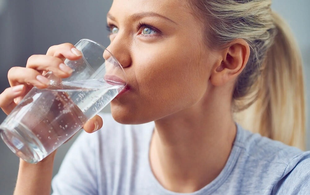 خواص آب معدنی برای پوست
