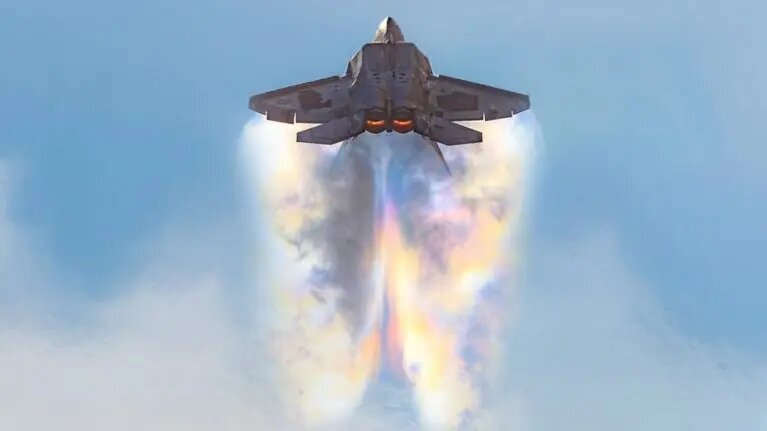 پزشکی آمریکا این جنگنده را به نزدیکترین متحدانش هم نمیدهد/ عکس