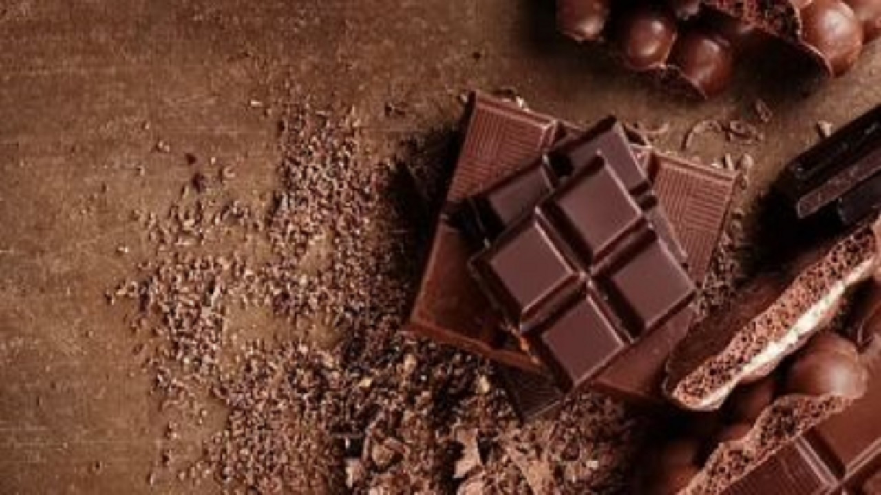 اگر آکنه دارید، این مواد غذایی را در تابستان نخورید