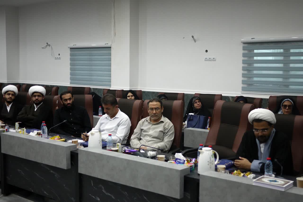 عمومی مسؤولان در حل مشکلات کشور از دانش نخبگان استفاده کنند