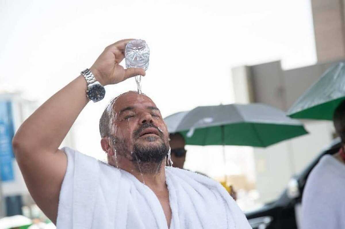 آفت حجاج از قرار گرفتن در معرض مستقیم نور آفتاب دوری کنند