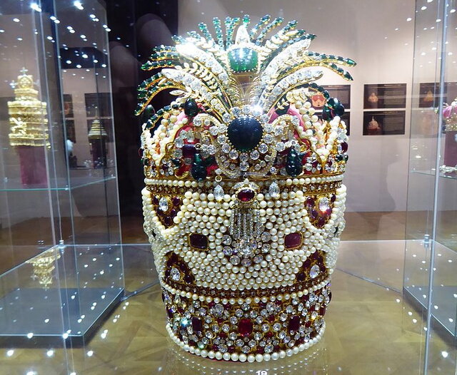 جواهر زمان بازگشایی «خزانه جواهرات ملی» اعلام شد