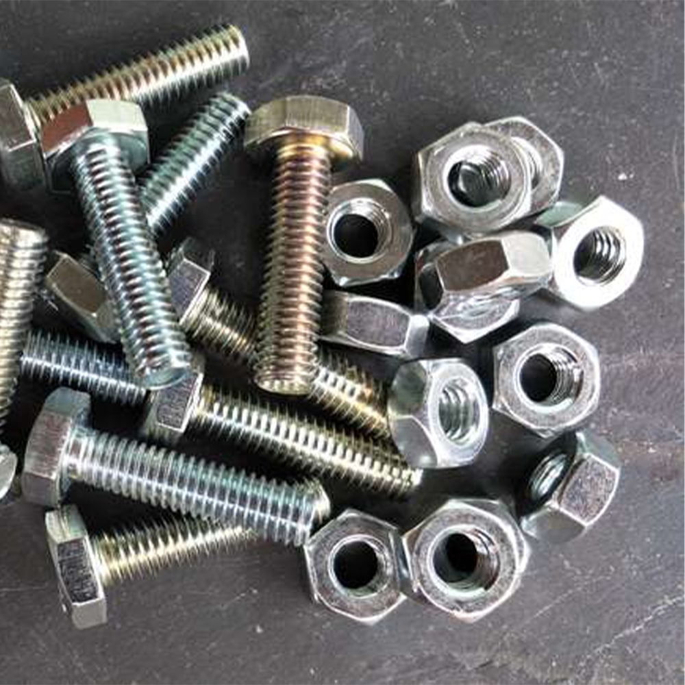 مهره آهنی بهتر است یا آهنی؟