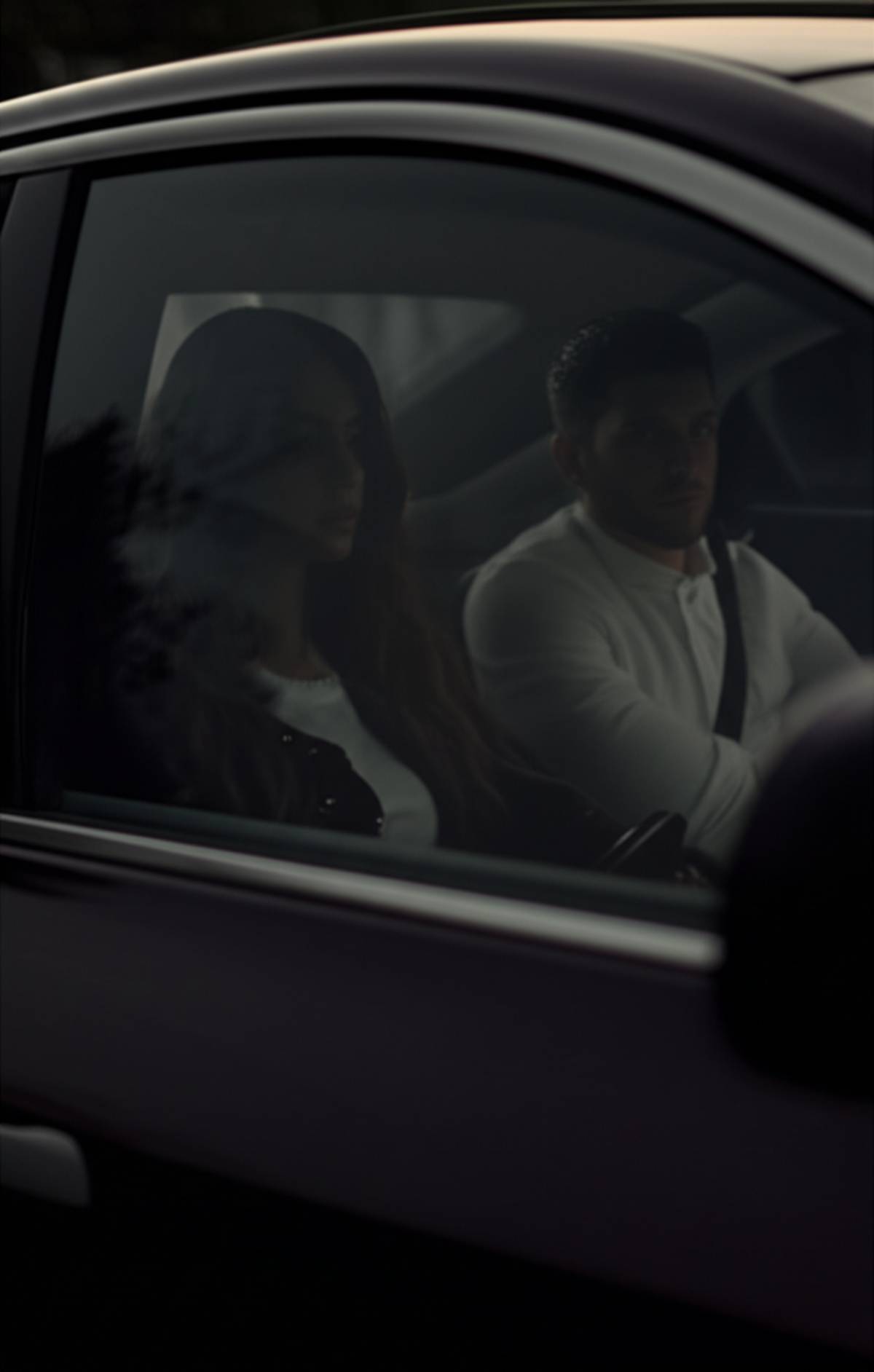 نامحرم | وکیل